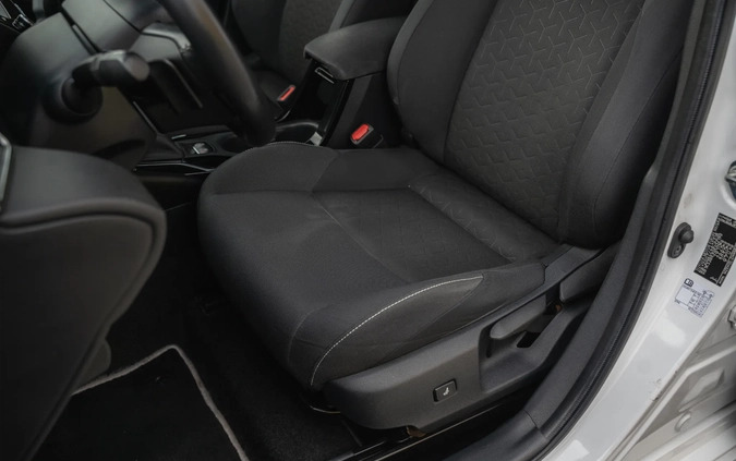 Toyota Corolla cena 74800 przebieg: 123000, rok produkcji 2020 z Opole Lubelskie małe 211